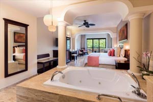 Junior Suite Garden View Rooms at Grand Palladium White Sand Resort & Spa